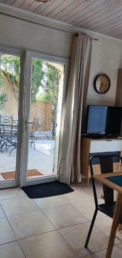 Studio Cosy Avec Grande Terrasse Au Calme Villa Saint-Cyr-sur-Mer Exterior photo