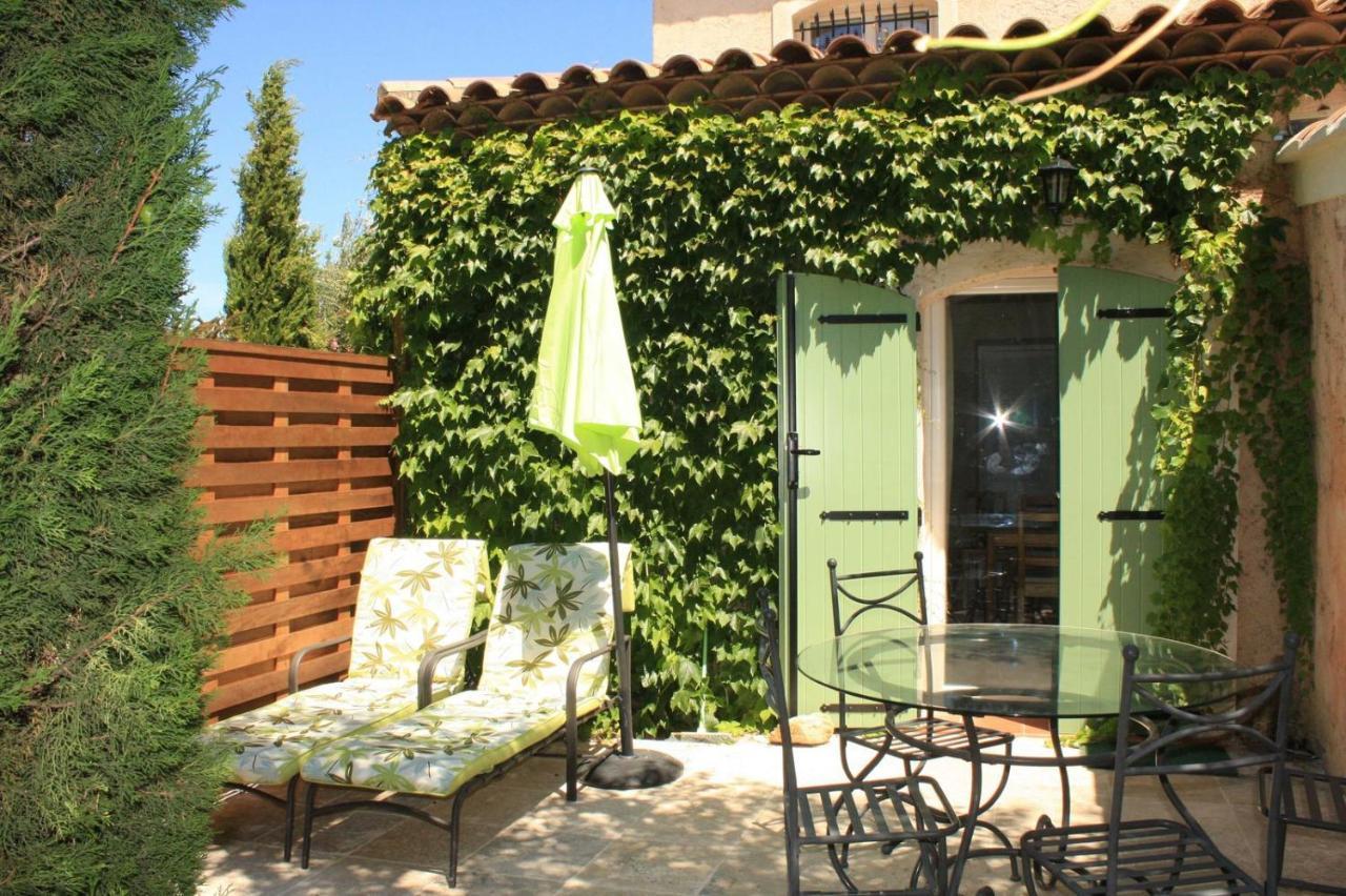 Studio Cosy Avec Grande Terrasse Au Calme Villa Saint-Cyr-sur-Mer Exterior photo